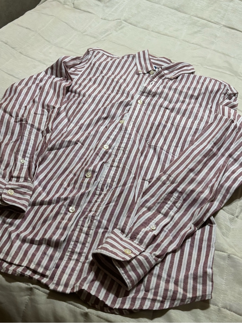 Old Navy Men's Red and White Striped Button-Down Shirt